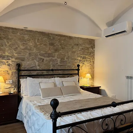 Apartment La Cripta - A Due Passi Dalla Basilica - Italywego