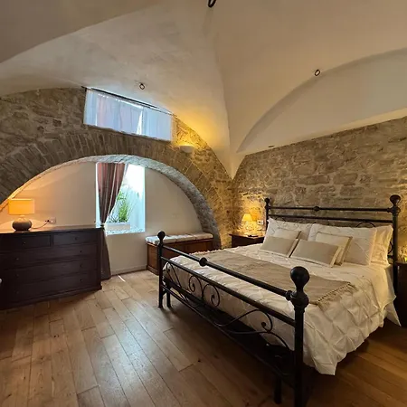 Apartment La Cripta - A Due Passi Dalla Basilica - Italywego